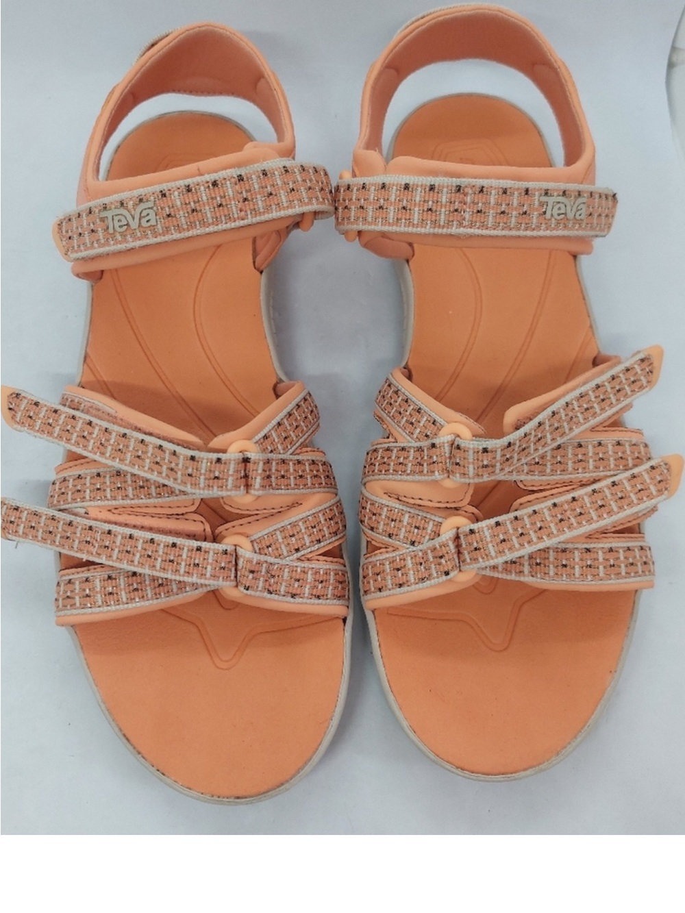 Teva sandals, lightly used. Very good condition